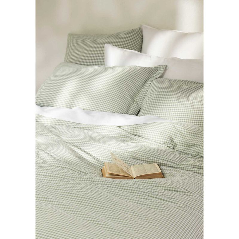 Wallace Cotton Clover European Pillowcase image number 1